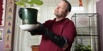 Worlds Most Dangerous Plant: British Grows World Most Dangerous Plant That So Painful It Can Make You Suicidal