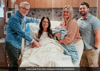 56 Year Old Grandmother Gave Birth To Her Own Granddaughter: 56 Year Old US Woman Gives Birth To Son And Daughter In Laws Baby