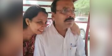 Emotional Father Daughter Moments Captured: Video Of Man Tearing Up While Dropping Off His Daughter To College Leaves Internet Emotional
