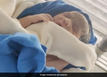 The Woman Gave Birth To A Child At The Delhi Airport Itself, The Staff Said- Welcome Little Passenger – महिला ने दिल्ली एयरपोर्ट पर ही दिया बच्चे को जन्म, कर्मचारियों ने कहा