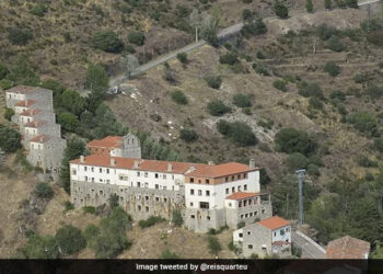 An Entire Spanish Village Is On Sale For Rs 2.1 Crore: Spanish Village With 44 Houses Is On Sale For Rs 2 Crore