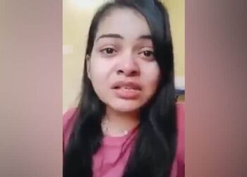 Cheating Happened With Graduate Chai Wali! Cried Bitterly, Said- It Is A Crime To Be A Girl In Bihar – Graduate Chai Wali के साथ हुआ धोखा! फूट-फूट कर रोईं, कहा