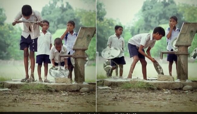 Students Washing Utensils And Drinking Water From School Hand Pump Will Remind You Childhood Memories See Viral Video – स्कूल के लंच टाइम में हैंडपंप पर मस्ती करते दिखे गांव के बच्चे, Video देख लोगों को याद आया बचपन, बोले