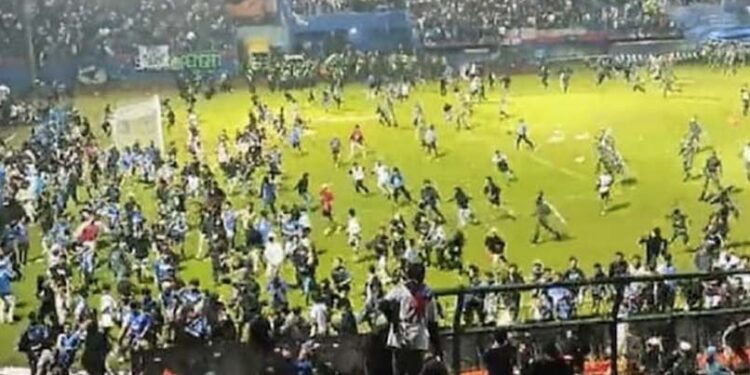 Fans Upset With The Rules Of FIFA World Cup, Started Shouting In The Stadium – We Want Beer – फीफा वर्ल्ड कप के नियम से फैंस हुए परेशान, स्टेडियम में चिल्लाने लगे