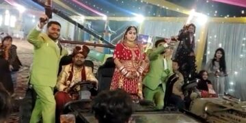 Bride Groom Grand Entry In An Open Jeep With Fireworks Bride Stood Up And Did This Guests Shocked See Viral Video