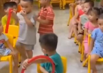 How Children Are Taught To Help Elders, Women In Japans School, Watch Viral Video