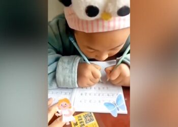 Video Of Little Girls Skill Is Going Viral On Social Media