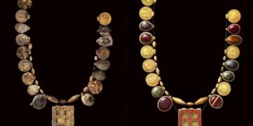 Archaeologists Discover 1300 Year Old Ancient Necklace Found In England Experts Call It Once In Lifetime Discovery