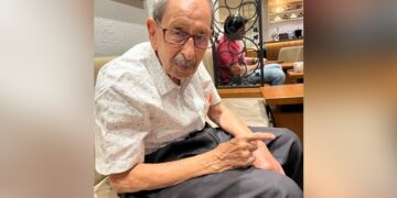92 साल के बुजुर्ग ने लोगों को बताया, कैसे ज़िंदगी को बेहतरीन बनाने के लिए पॉजीटिव सोच रखनी चाहिए