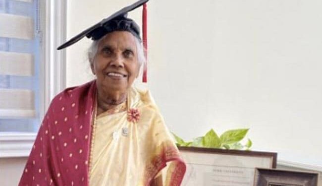 There Is No Age To Learn, At The Age Of 87, The Grandmother Achieved The Second Masters Degree