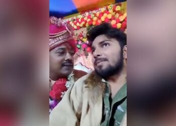 The Student Went To Eat Food At The Wedding Without Being Invited, The Groom Said – Take It For The Hostel Friends Too – बिन बुलाए शादी में खाना खाने चला गया छात्र, दूल्हे ने कहा