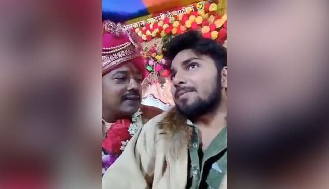 The Student Went To Eat Food At The Wedding Without Being Invited, The Groom Said – Take It For The Hostel Friends Too – बिन बुलाए शादी में खाना खाने चला गया छात्र, दूल्हे ने कहा