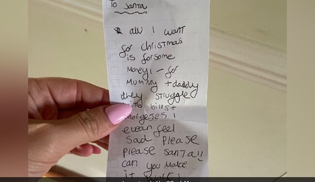8 Year Old Girl Asks Santa To Bring Money For Mother And Father In Heartbreaking Letter