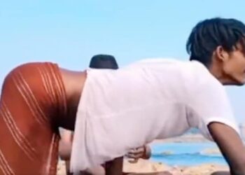 These Boys Danced On The Song Besharam Rang, People Said – Deepika Has The Best Dance – बेशर्म रंग गाने पर नाच कर इन लड़कों ने गर्दा उड़ा दिया, लोगों ने कहा