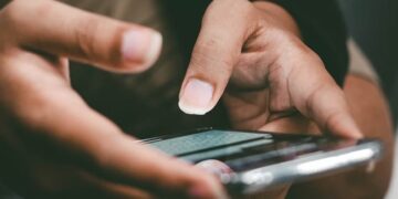 First SMS Was Sent 30 Years Ago On December 3, This Was The Message