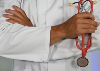 Mother Takes Her Single Son To A Psychiatrist Complains He Never Brought A Girl Home And Denies For Marriage In China Then What Happened Read Here