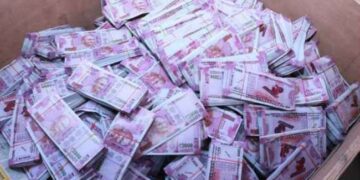लॉटरी ने एक झटके में बदल दी किस्मत! बना 6000 करोड़ रुपये से अधिक का मालिक