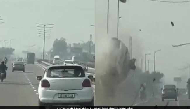 The Person Was Showing Stunts On The Road, A Big Accident Happened, Watch This Video Only With Courage, Viral Video Ndtv Hindi Ndtv India