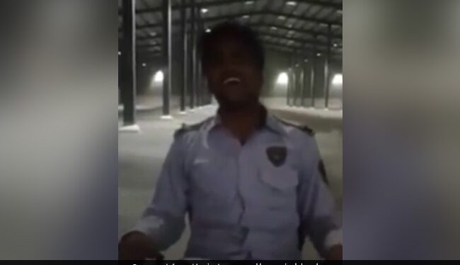Guards Voice Is Mesmerizing People, People Said On Social Media – Very Talented Ndtv Hindi Ndtv India – गार्ड की आवाज़ लोगों को कर रहा है मंत्रमुग्ध, सोशल मीडिया पर लोगों ने कहा