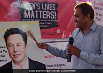 Elon Musks Fans Worshiped Him Like This, Watching The Video People Said – You Have Become God – एलन मस्क के प्रशंसकों ने इस तरह की उनकी पूजा, वीडियो देख लोग बोले