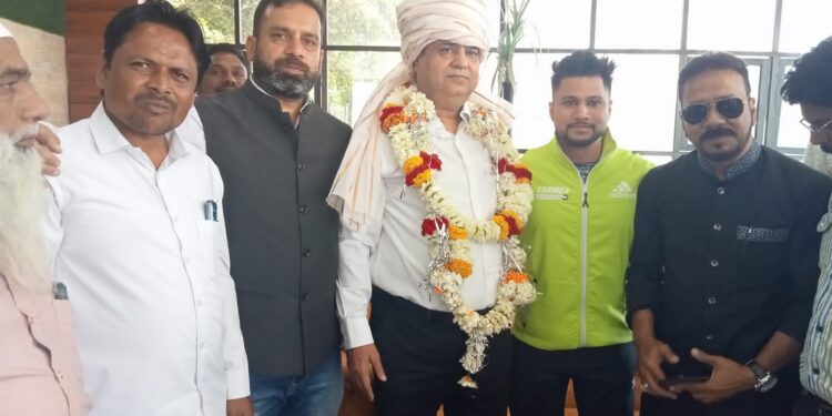 AICC में डेलिगेट बनने पर अल्पसंख्यक कांग्रेस विभाग की टीम ने किया शेख अलीम का किया इस्तेकबाल