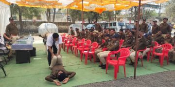 थाना सेंधवा शहर परिसर में सीएचसी सेंधवा की डॉक्टरों की टीम प्रशिक्षण कार्यक्रम का आयोजन किया गया