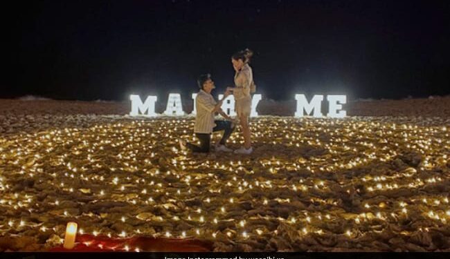 Romantic Atmosphere Was Created To Propose Girlfriend, Only Then Something Happened That People Laughed Ndtv Hindi Ndtv India