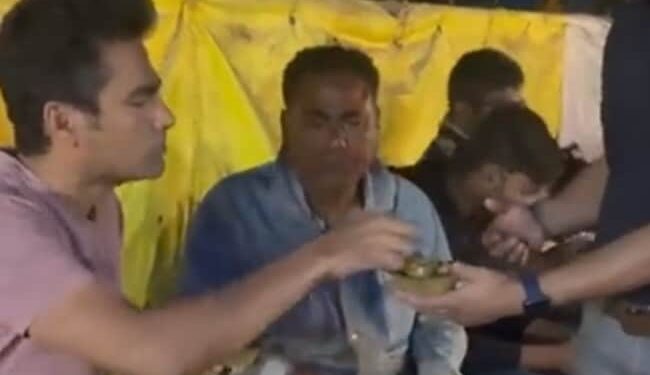 Viral Video: Video Of Kaif Eating Chaat With Friends In The Streets Of Allahabad Goes Viral Ndtv Hindi Ndtv India