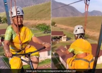Rope-Cycling Stunt: Grandmother Started Cycling In The Air, People Appreciated Her Courage After Seeing The Stunt Ndtv Hindi Ndtv India