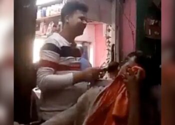 Boy Crying After Listening Song At Salon: Man Cries Uncontrollably After Emotional Song Plays In Barber Shop, Boy Crying In Salon Funny Video