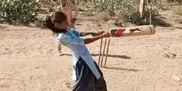 The Girl Hit A 360-degree Shot With A Bat On The Sand, Watching The Video People Said – This Is Surya! Ndtv Hindi Ndtv India – रेत पर बल्ले से लड़की ने मारा 360 डिग्री वाला शॉट, वीडियो देख लोगों ने कहा