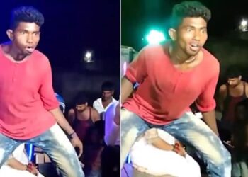 Boy Chicken Dance Viral: Man Performs Murga Dance | Indian Funny Wedding Dance Video