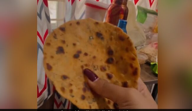 Paratha Stronger Than Iron Was Served In Hostel Food This Happened After Being Thrown Several Times Video Viral