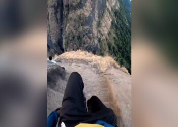 Stairs Are Not For The Weak Hearted, You Will Get Dizzy After Watching The Video, Risk Of Life At Every Step Ndtv Hindi Ndtv India