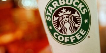 Starbucks Charged Rupees 3 Lakh 66 Thousand From Couple For Two Cups Of Coffee On Complaint Company Responds You Will Shocked To Know