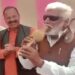 Tyonthar Mla Shyamlal Dwivedi Public Meeting Rewa Seen Wearing A Snake Garland: Bjp Mla Shyamlal Dwivedi Playing Beans With Snake Wrapped Around His Neck Watch Video