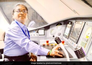 Asias First Woman Train Driver Surekha Yadav Ran Vande Bharat Express, Railway Minister Praised