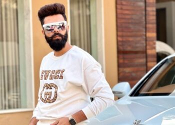 Dheeraj Dixit Is Making People Laugh On Social Media With His Excellent Content, Many Videos Are Viral