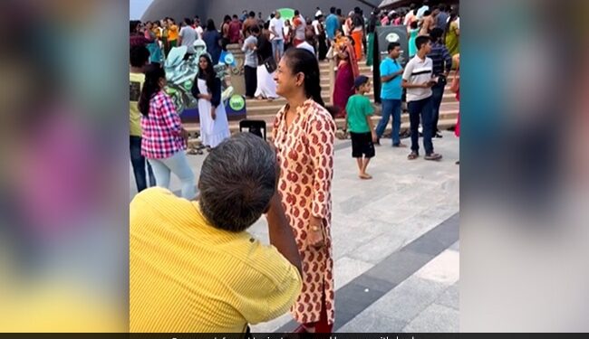 Watch: Elderly Man Trying To Take A Perfect Pic Of His Wife Is Too Cute To Be Missed, Melts Hearts Online