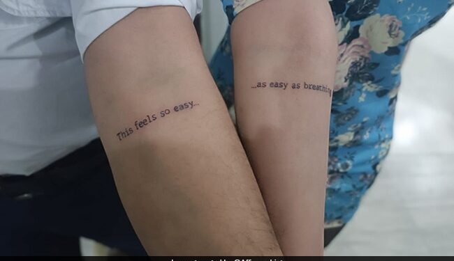 Pakistani Couple Whatsapp Message Tattoo On Hand: Pakistani Couple Gets Tattoos Of WhatsApp Messages Texts That They Exchanged