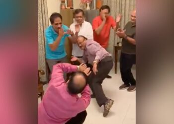 Trending Uncle Dance Video: Uncle Performs Nagin Dance With Friends Video Goes Viral On Social Media, Viral Dance Video, Uncle Ka Dance