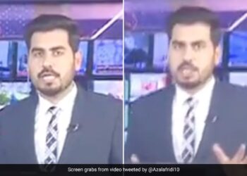Pakistan Anchor Continues Reading News Amid Strong Earthquake Shakes Entire Studio See Horrifying Video