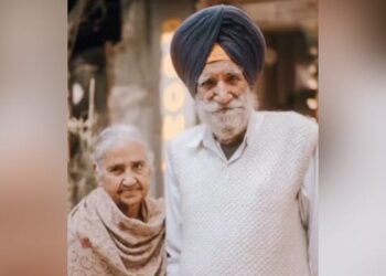 Photographer Asks Elderly Sikh Couple To Pose For Pics Video Viral On Social Media, Their Love For Each Other Will Make You Go Aww
