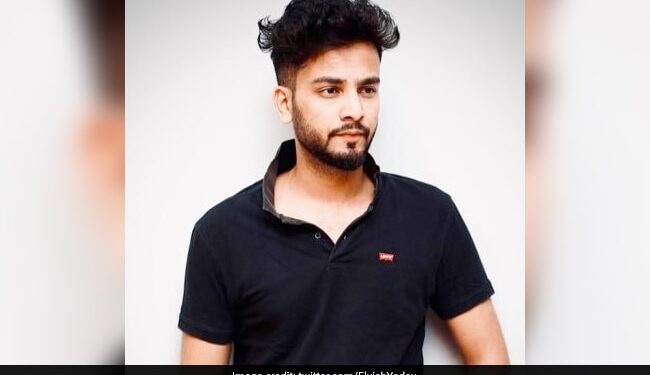 Youtuber Elvish Yadav Trends After Flower Pots Theft In Gurugram Video Goes Viral Know Who Is He
