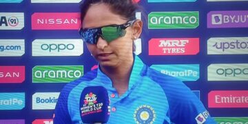 "बाउंड्री की लंबाई हमारे हाथ में नहीं, जिसने की, उनसे पूछो", सवाल पर नाराज हो गयीं हरमनप्रीत कौर