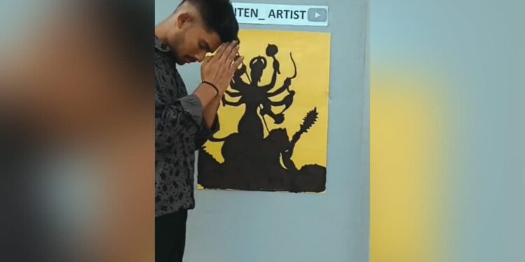 In This 36-second Video, A Person Made A Live Painting Of Maa Durga, The Viewers Were Left Watching This Artwork
