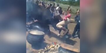 Viral Bull Attack Crowd, Bull Power, Saand Ka Hamla Viral Video
