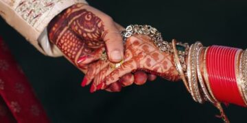 Married Woman Runs Away With Another Man Husband Marries Lovers Wife In Revenge In Bihar