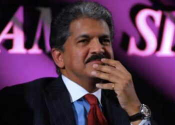 Mahindra & Mahindra Chairman Anand Mahindra Shared A Shayari On Twitter, Anand Mahindra New Tweet Goes Viral