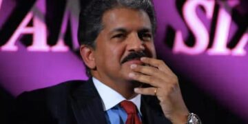 Mahindra & Mahindra Chairman Anand Mahindra Shared A Shayari On Twitter, Anand Mahindra New Tweet Goes Viral